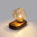 CrystalGlow - Lampe de table en verre artistique pour une ambiance luxueuse