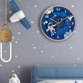 StarryTime - Horloge murale à thème spatial pour chambres d’enfants