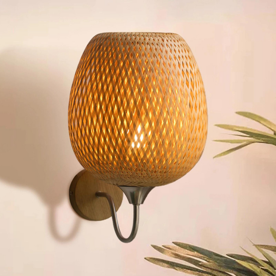 LatticeLumen - Applique murale artisanale pour une ambiance sophistiquée