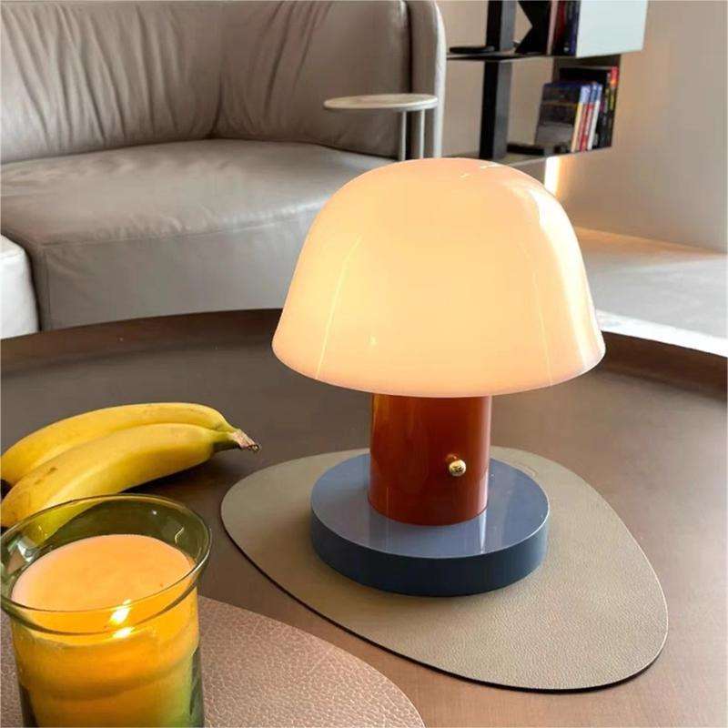FungiGlow - Lampe de table en forme de champignon tendance pour un éclairage ludique et chaleureux