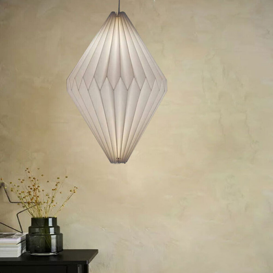 FoldAura - Suspension moderne au design sophistiqué inspiré de l'origami