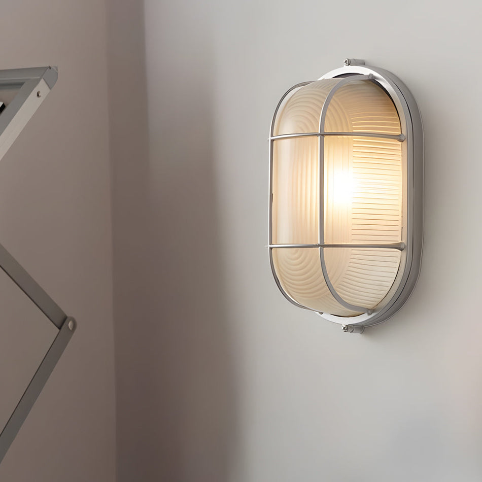 VintageGlow - Industrielle væglamper med matteret glas til blød belysning