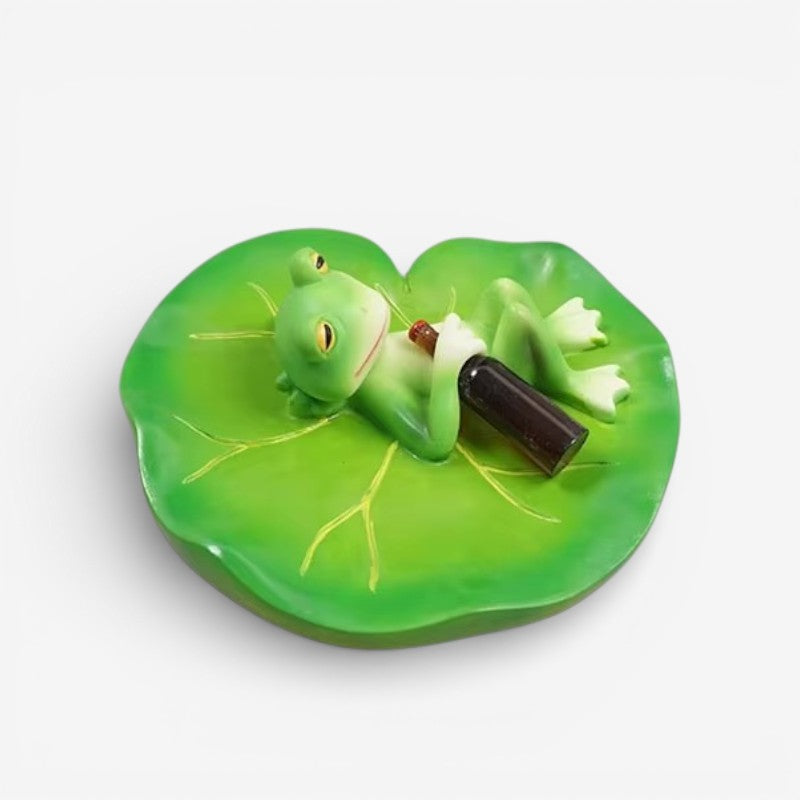 LeapStatue – Dekorativ Frøfigur med Flydende Design