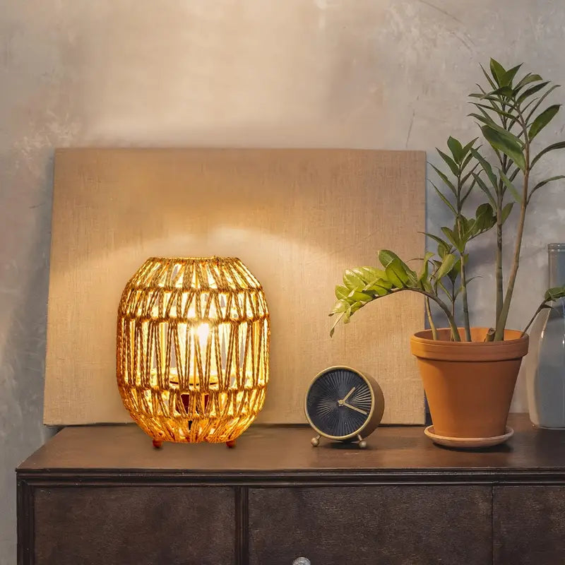 BohoGlow - Lampe en rotin pour une ambiance chaleureuse et accueillante