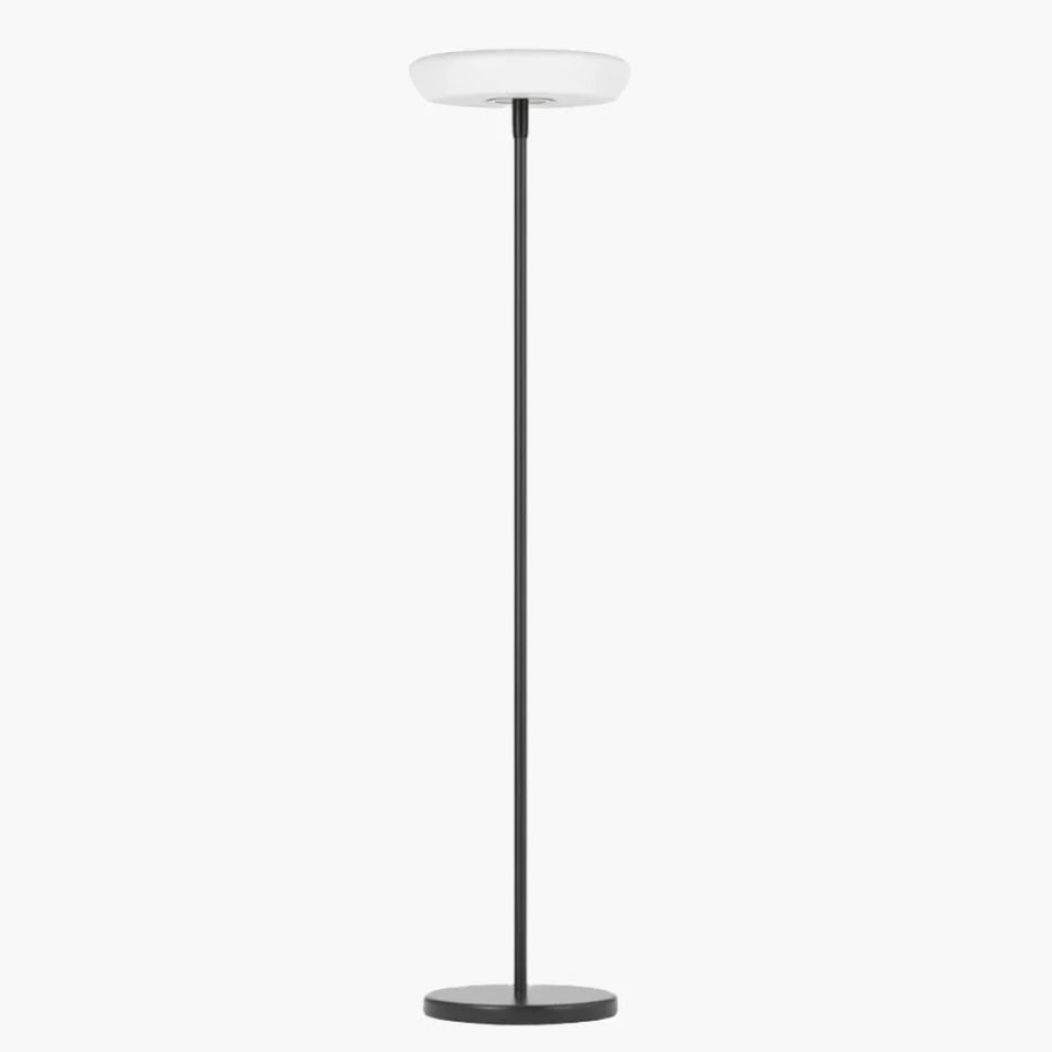 LumaScape – Elegante solcelledrevet gulvlampe til ubesværet belysning