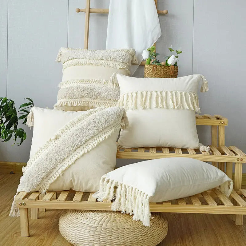 CozyNest – Dekorative pudepuder med tekstureret design og frynser til enhver plads