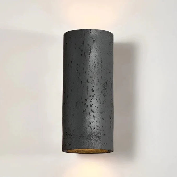 ZenAura - Elegante cylinderformet væglampe med nem installation og blød glød