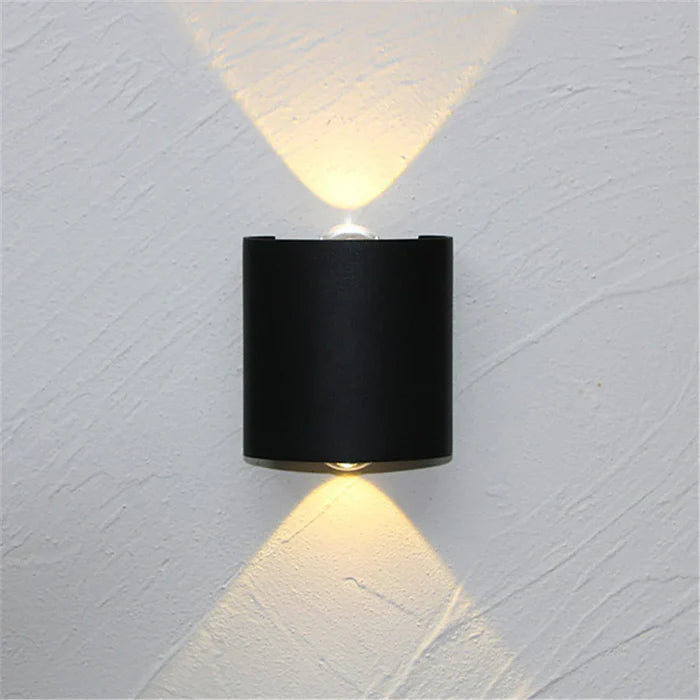AuraLuxe - Applique murale LED chic pour une ambiance chaleureuse