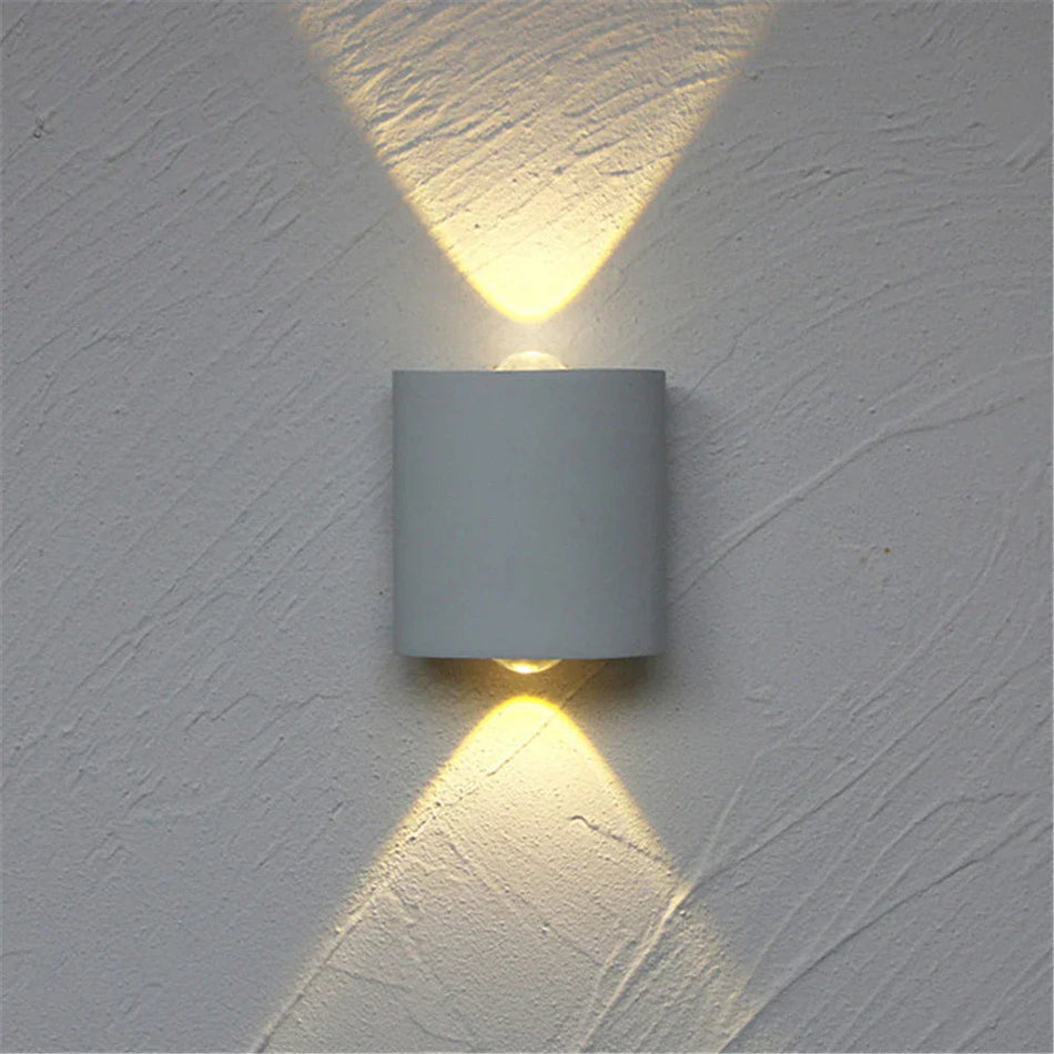 NeoLuxe - Éclairage extérieur LED moderne avec une ambiance chaleureuse pour jardins, terrasses et balcons