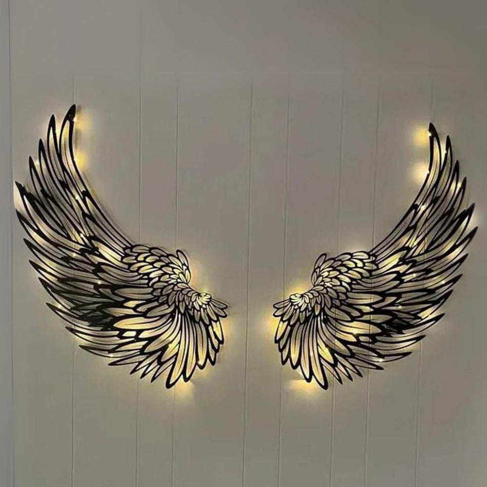 LumiWings – Art mural élégant d’ailes d’ange illuminées avec détails de plumes complexes