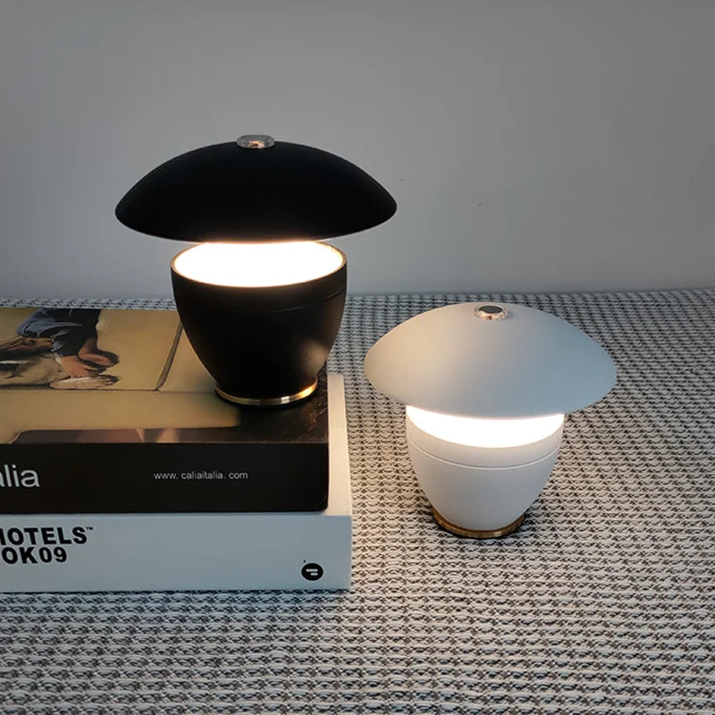 MicroLume - Lampe de bureau compacte avec lumière LED claire pour toutes les pièces