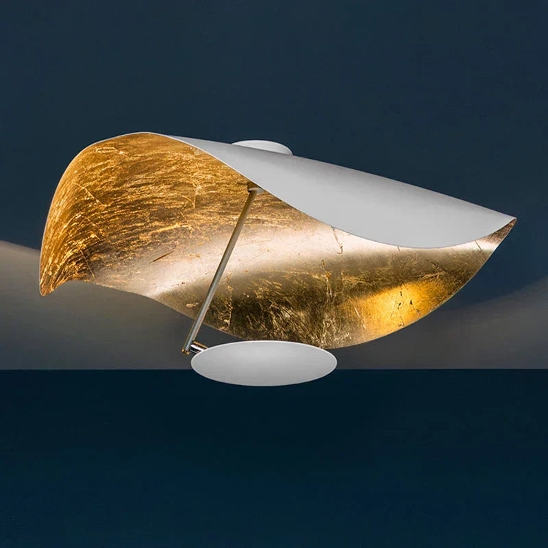 LumiGold - Plafonnier LED moderne dimmable avec finition dorée élégante  