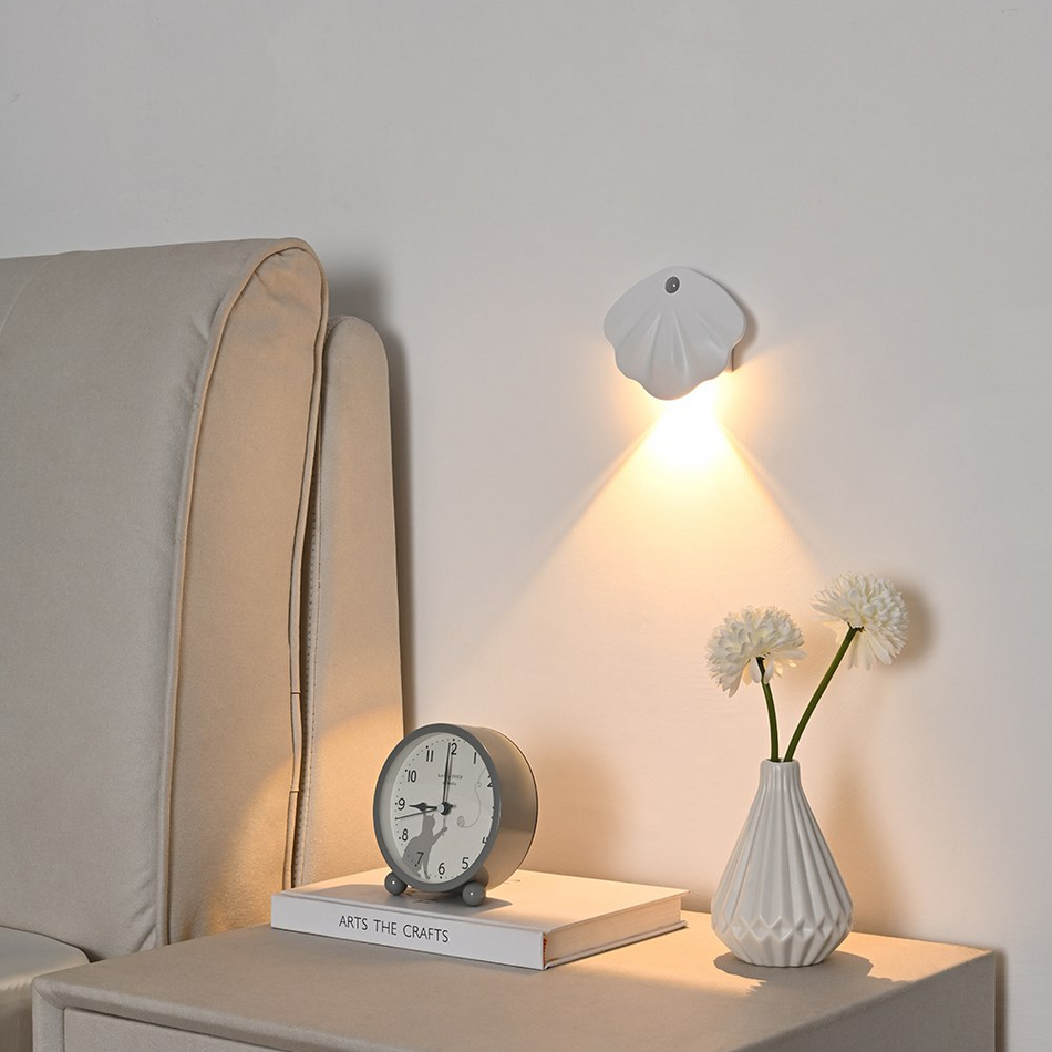 BrightEase - Lampe à capteur de mouvement USB rechargeable pour pièces sombres
