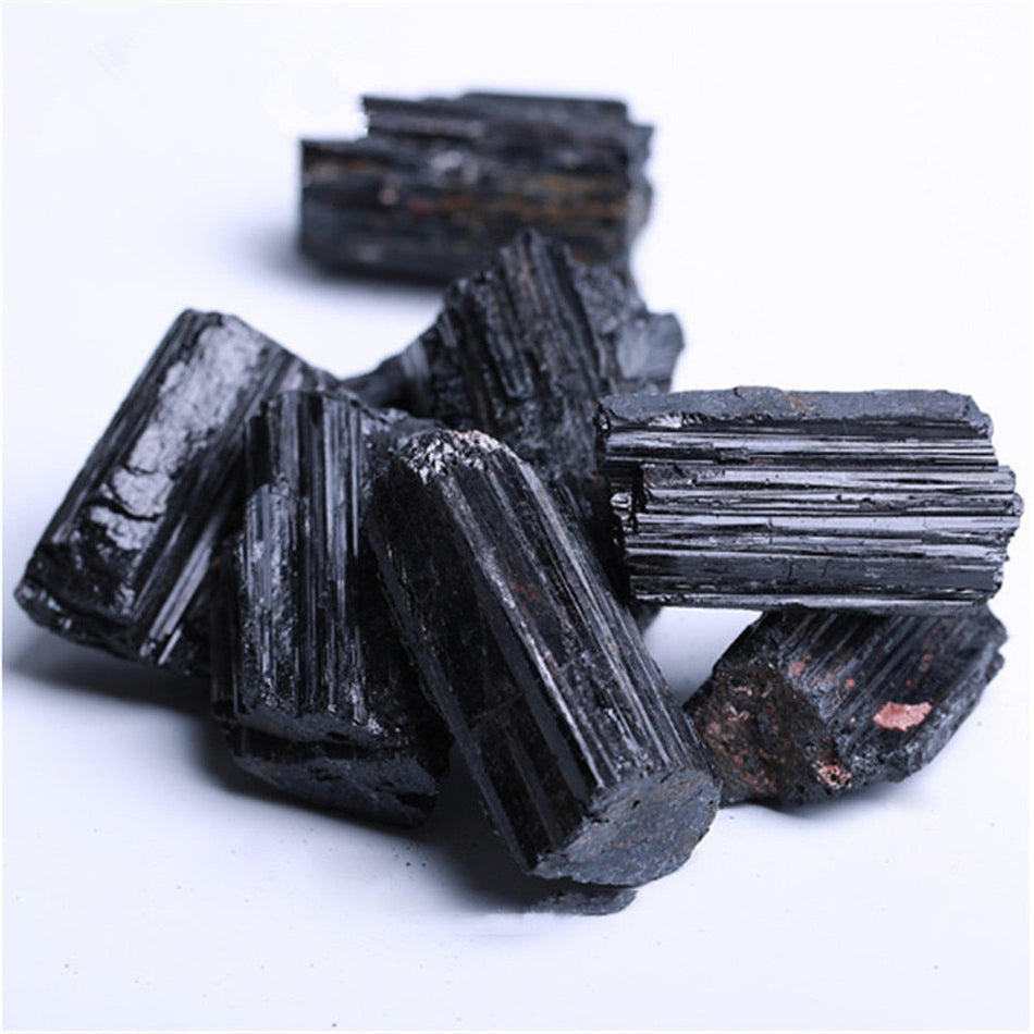 DarkEdge – Pierre de tourmaline brute pour exposition et décoration  