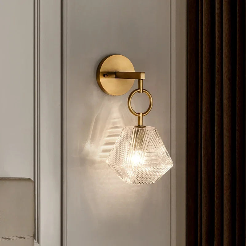 PrismGlow - Applique murale géométrique au design en verre épuré pour une décoration moderne