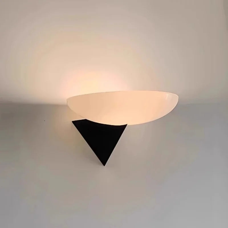 LuxeGlow - Abat-jour moderne avec éclairage doux pour un intérieur élégant