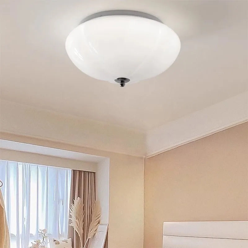 LumiGlide - Plafonnier LED rond et fin pour un éclairage moderne et élégant  