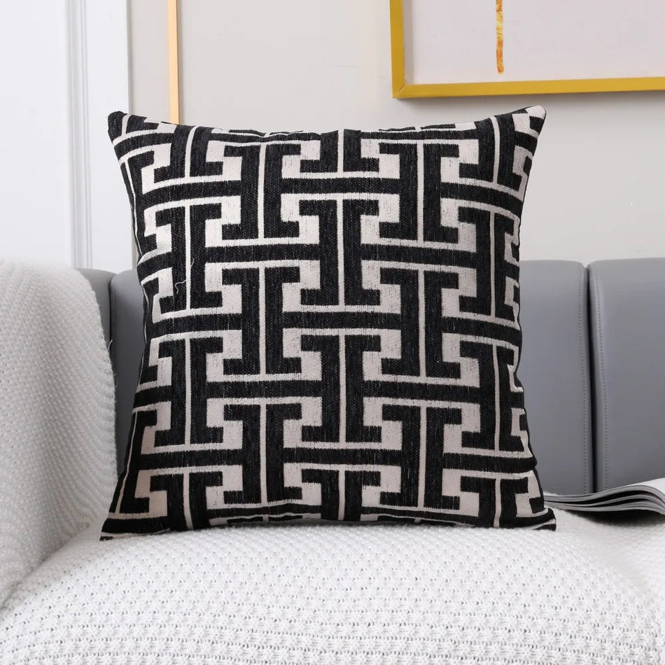 PatternEdge – Housse de coussin géométrique avec formes imbriquées pour décoration de canapé et lit stylée