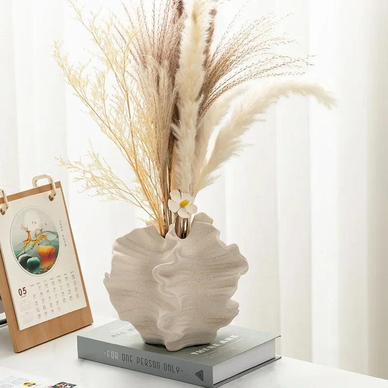 WaveAura - Vase en céramique moderne au design géométrique pour une décoration élégante