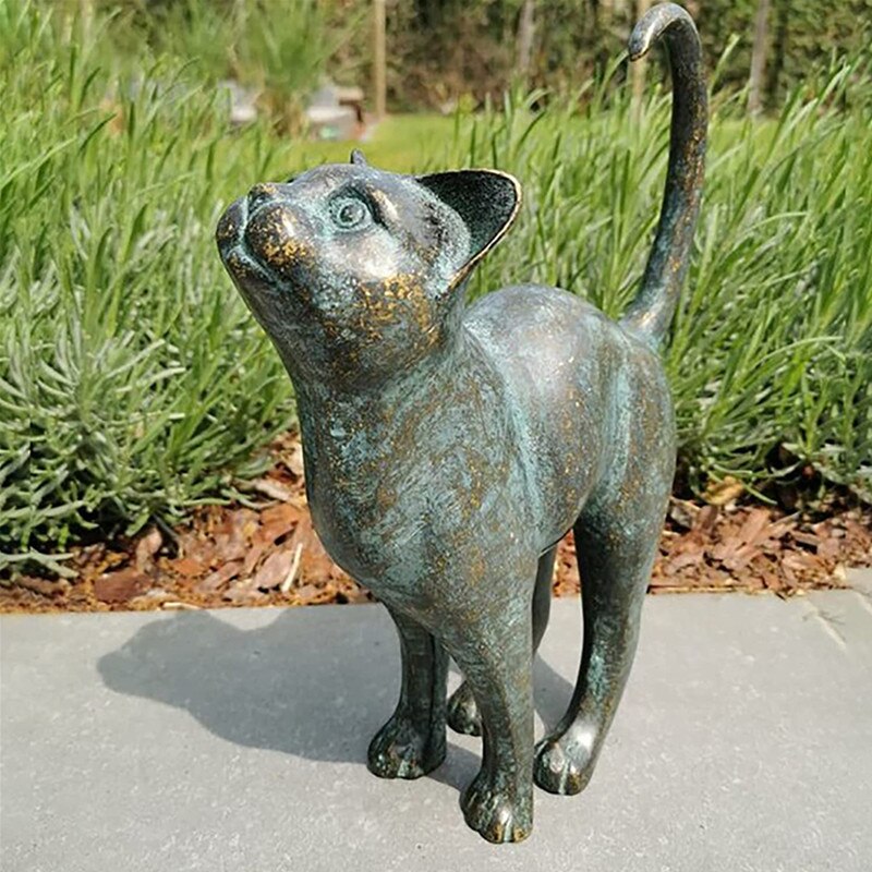 PawWhimsy – Fortryllende havekatstatuer med legesyge charme og naturtro detaljer
