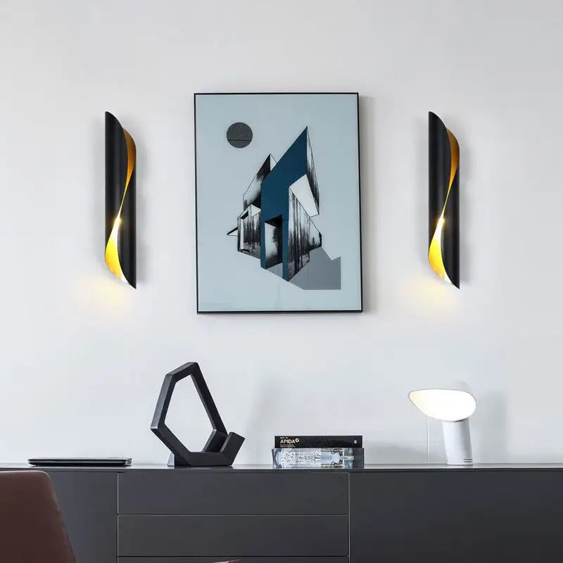 GlowWave - Lampe murale LED élégante pour espaces raffinés