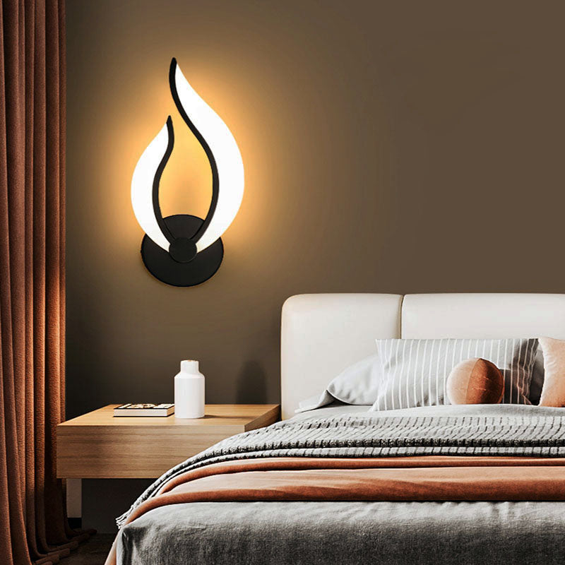 FlameGlow - Applique murale LED en forme de flamme économe en énergie