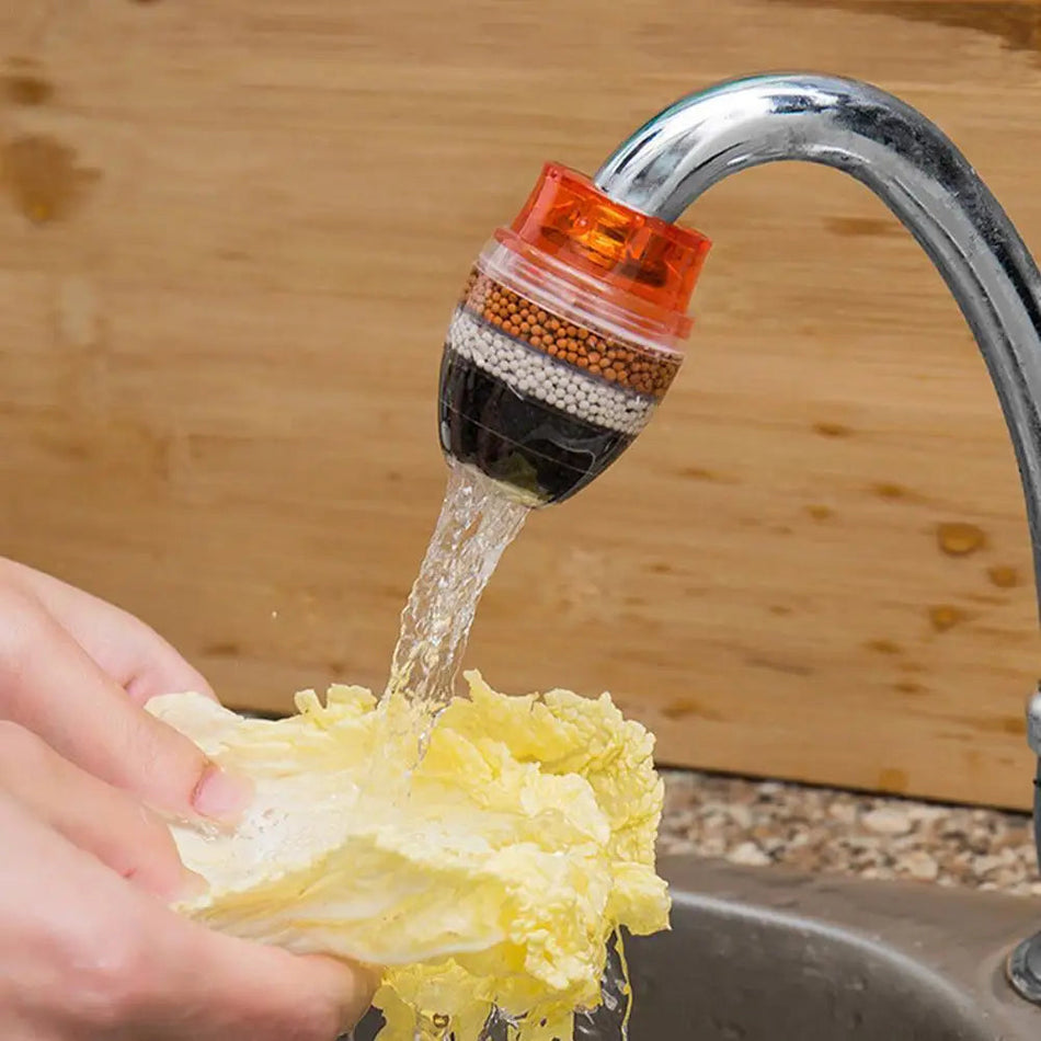 AquaFlow – Elegant og kompakt armaturfilter til rent og frisk vand i køkkenet