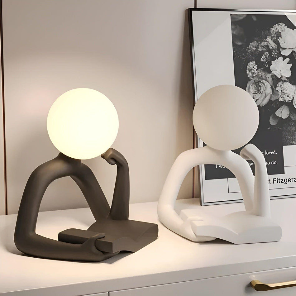 AetherGlow – Skulpturel luksuslampe med abstrakt motiv og elegant belysning