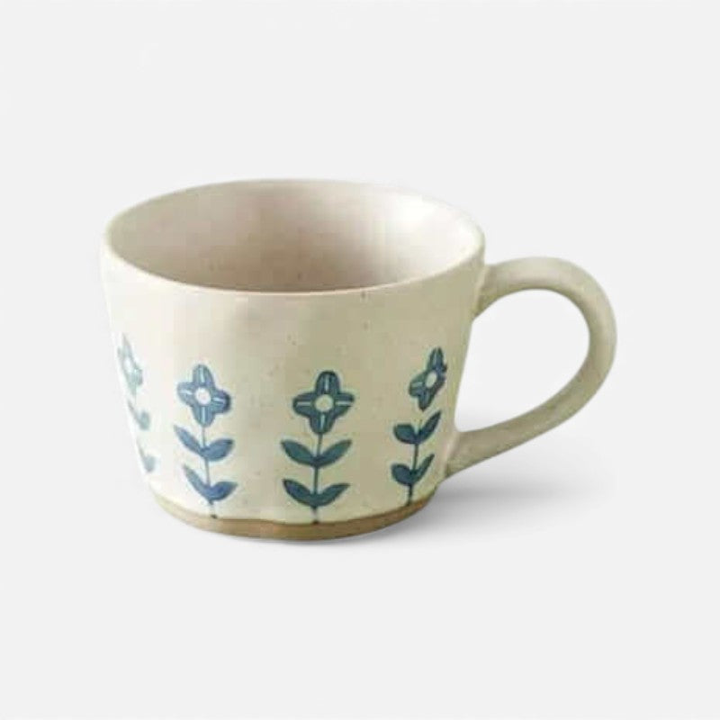 AuraMug - Håndmalet Kaffekrus med Håndtag og Kreativt Design