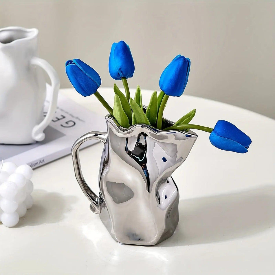 AuraVase - Moderne vase med slankt minimalistisk design for moderne elegance