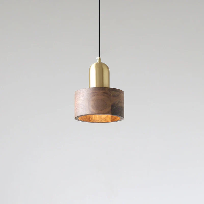 NordicGlow - Suspension élégante en noyer pour une ambiance chaleureuse  