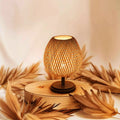 RattanCraft - Lampe de lit artisanale en rotin et bois pour une élégance naturelle