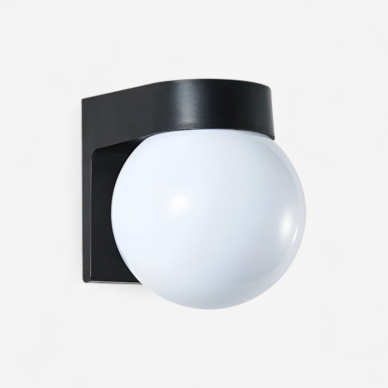 GlowOrb – Udendørs væglampe med kugledesign