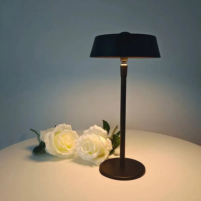 LumoGlow - Lampe de table minimaliste pour un éclairage doux et ambiant