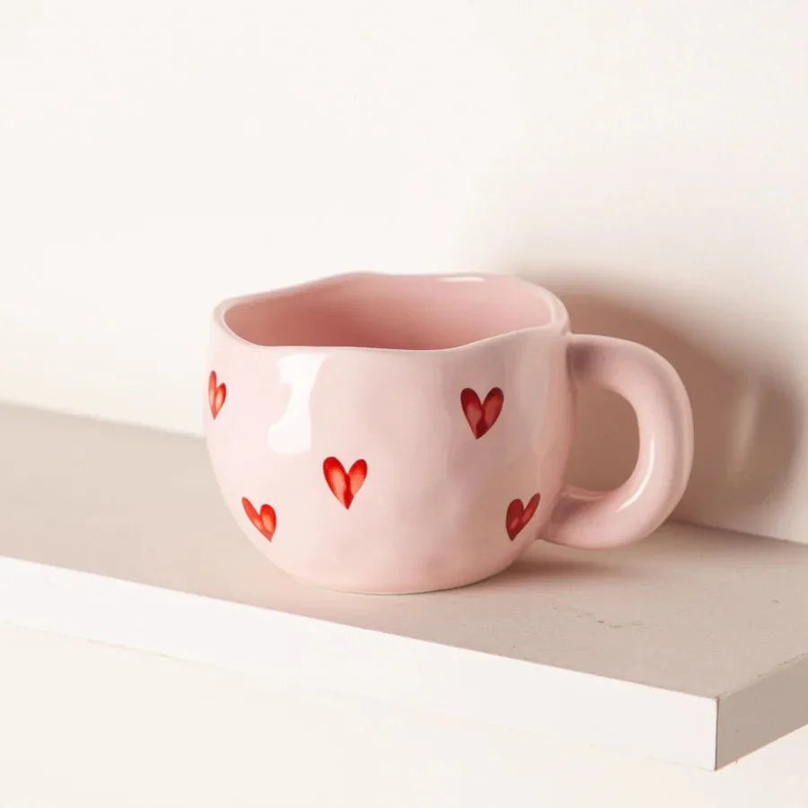 HeartMug - Elegant Kærlighedshjerte Krus til Par at Nyde Hyggekaffe