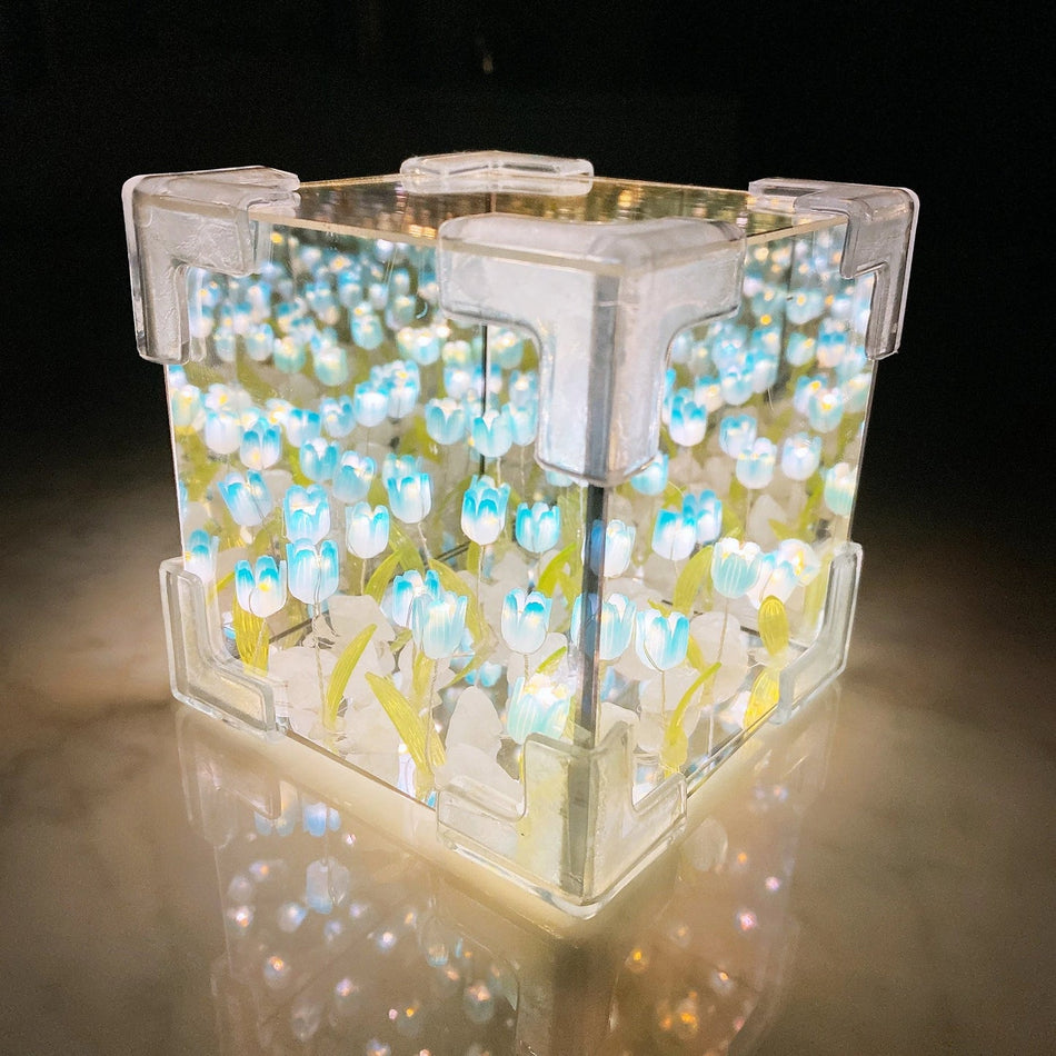 LumiBloom - Lampe miroir magique DIY avec tulipes infinies pour une décoration envoûtante