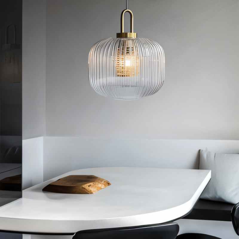 GlowVerre – Suspension rétro avec abat-jour texturé et accent doré chaud