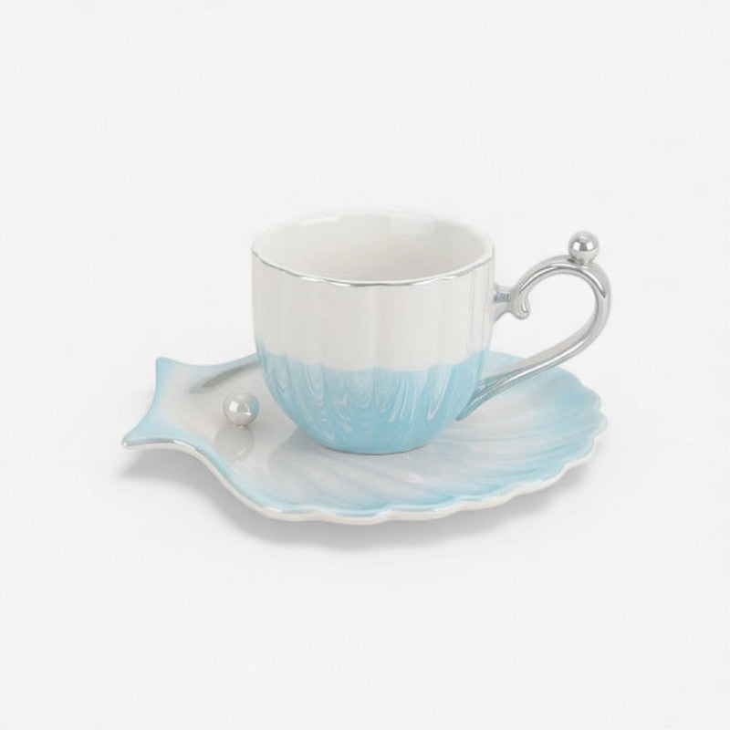 AquaSip - Kaffekop med Håndtag og Skaldyrsdesign Tallerken